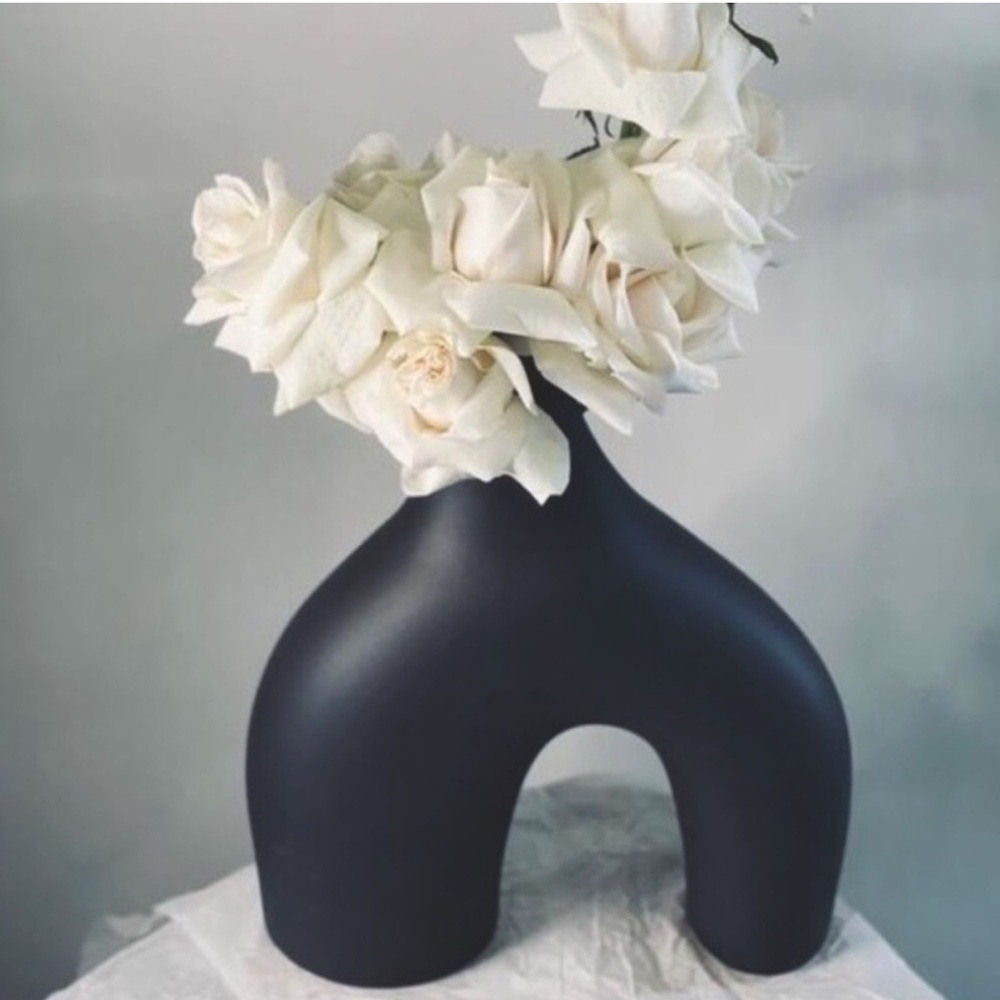 H&M large Vase - Picture 8 of 10